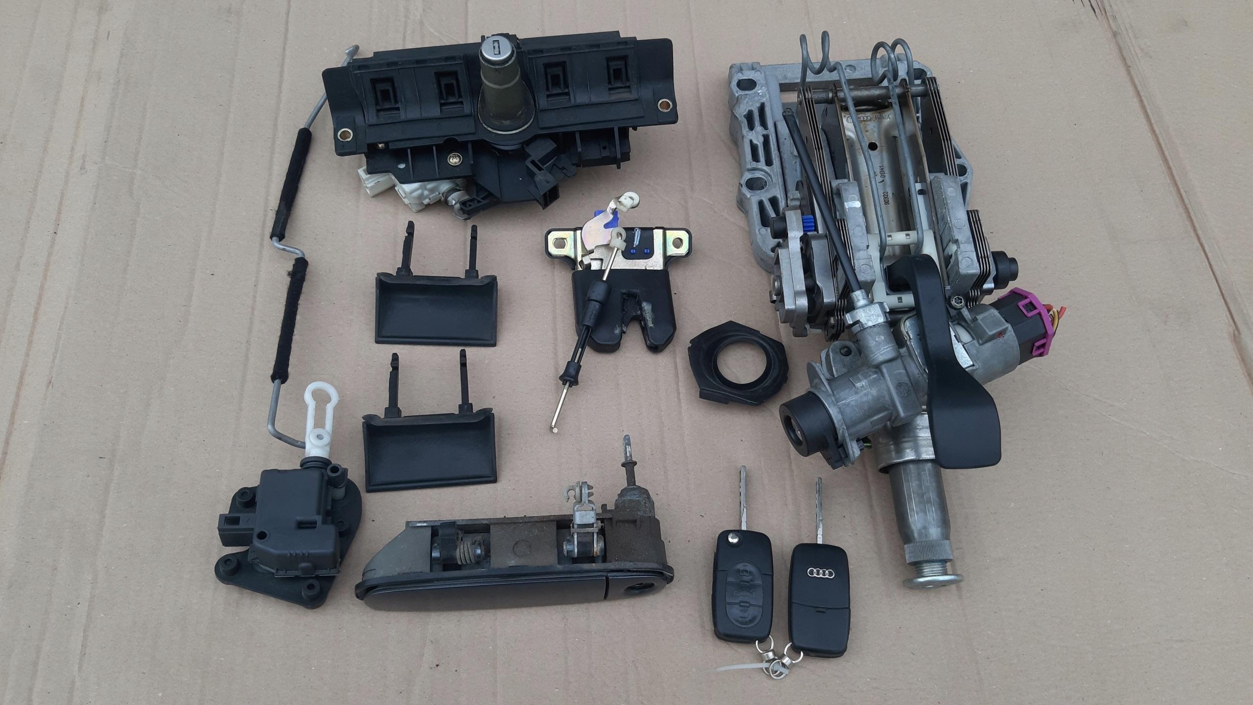 Набор ключей зажигания вставки AUDI A6 C5 седан