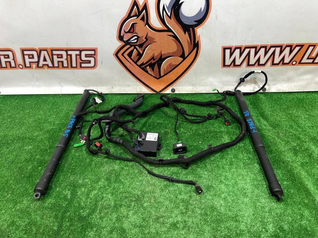 T4K13725 - Монтажний комплект амортизатора X590 J9D3-70354-AD