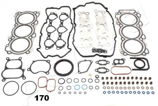 Резиновые маты нет. 77 FORD C-Max II 2010-2019