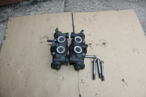 Затискач Хомути передні Болти Kawasaki ZX10R 08-10