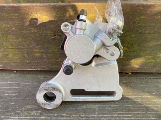 Z768-2F - Гальмівний супорт задній SWM RS125R SWM 125