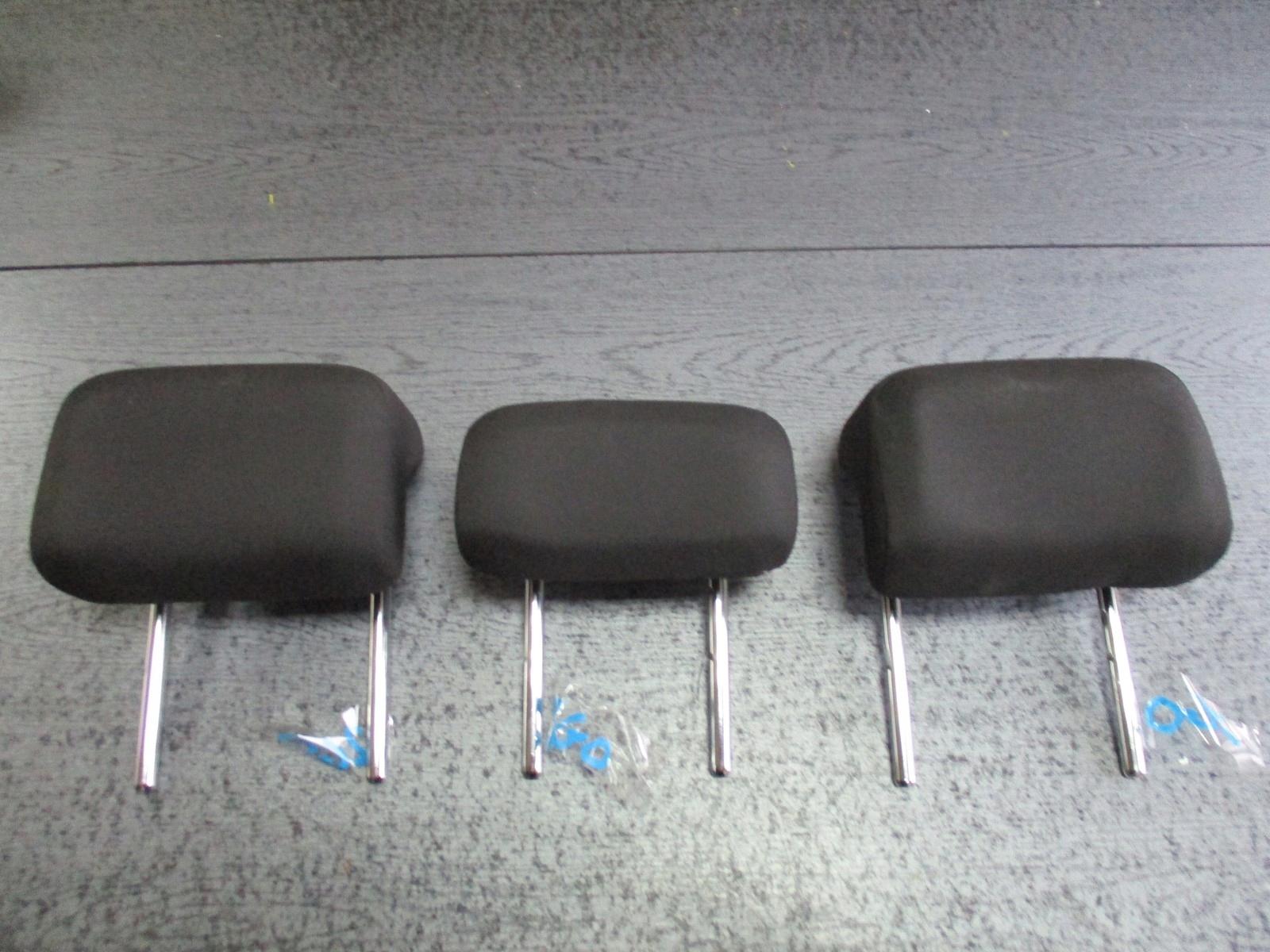 Підголівники підголівник диван задній VW Polo 2G0