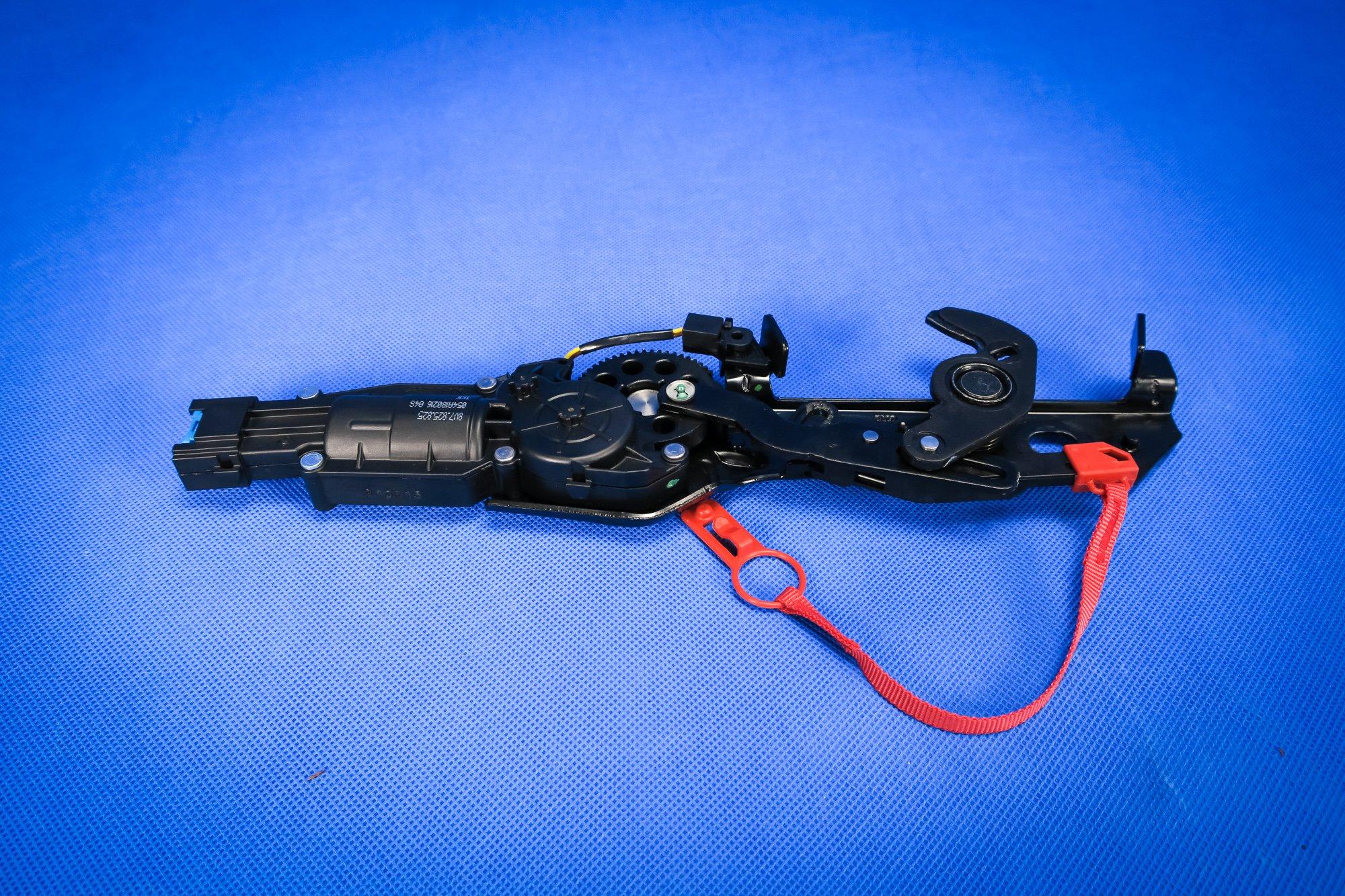 Складной замок на крыше Audi A3 8V Cabrio 8v7825825