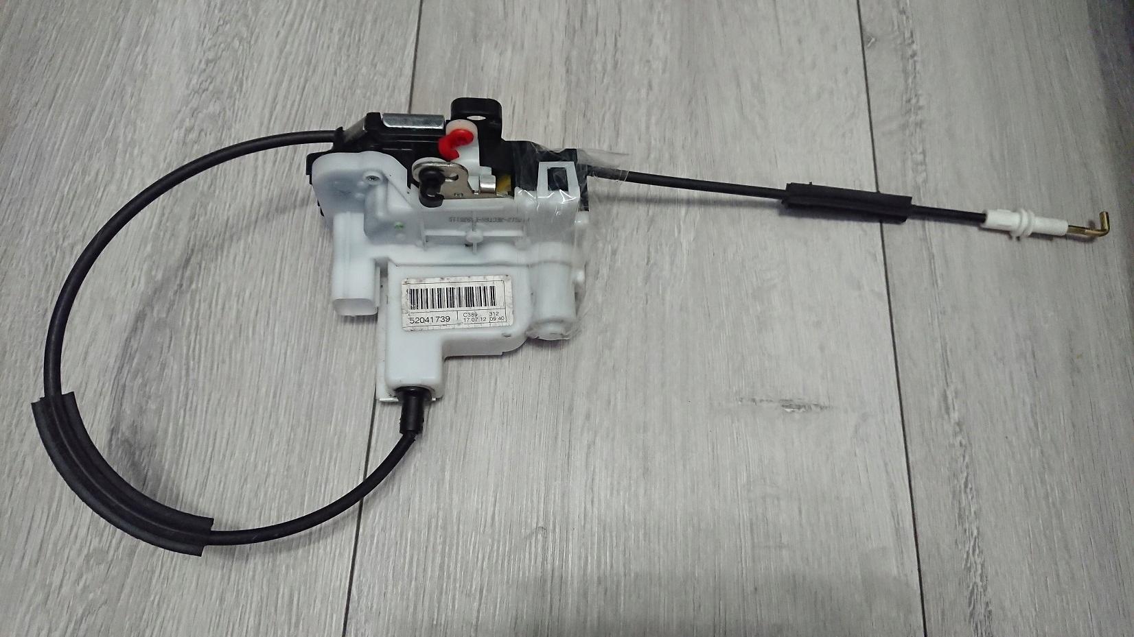 52041739 - Замок двері лівий передній Fiat 500 3D Європа