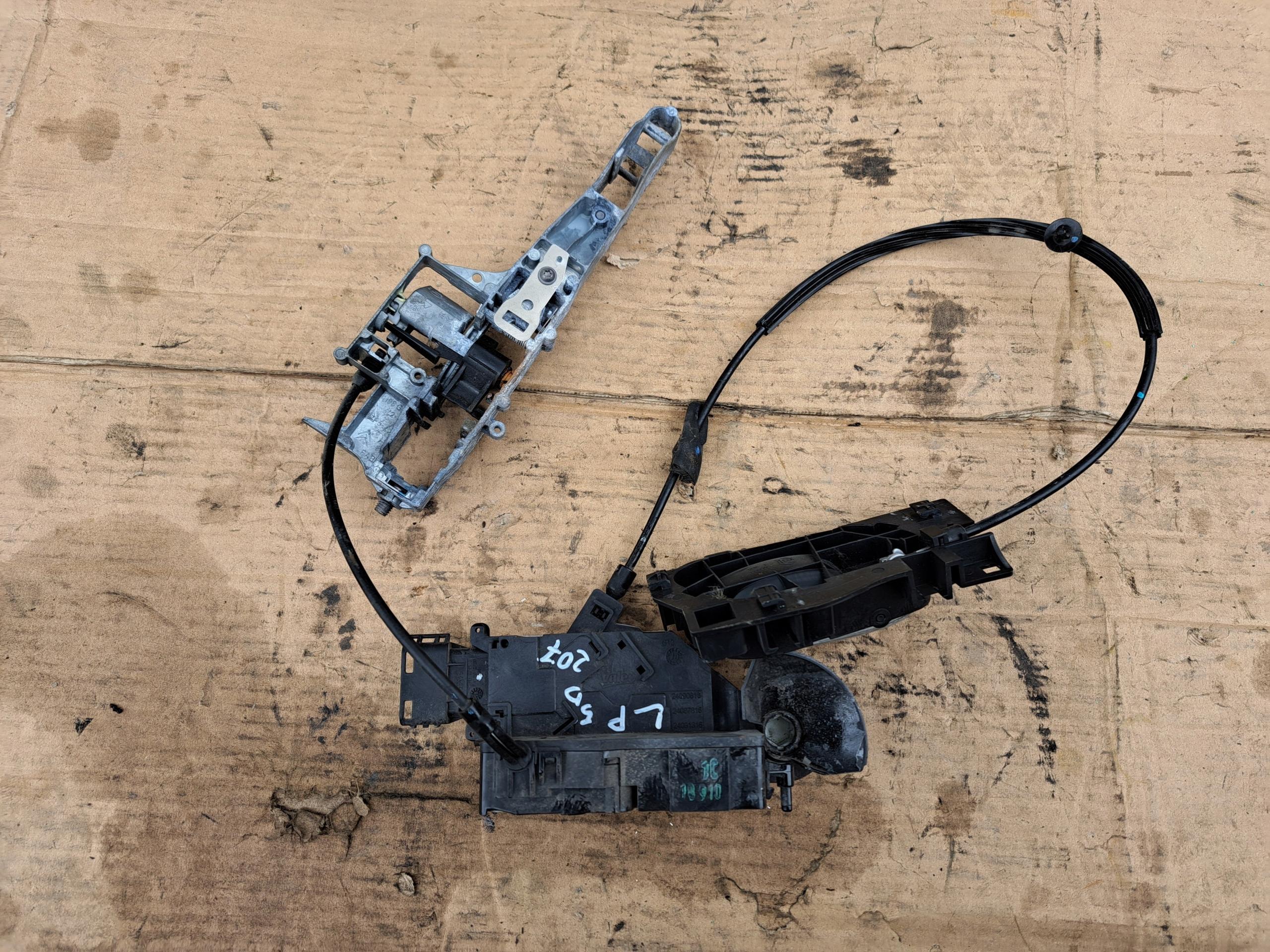 24087158 - Замок двері лівий передній Peugeot 207 Європа 6pin