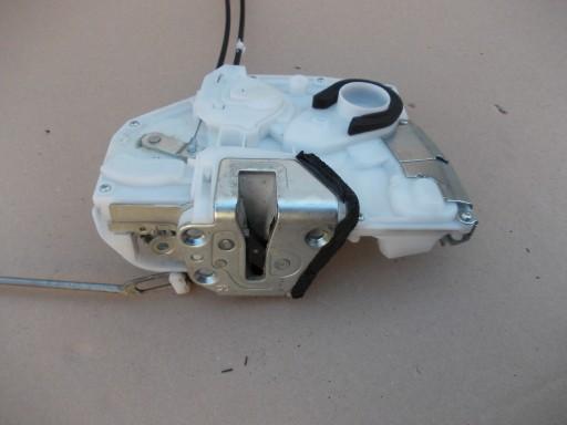 82201-62J23 - Замок передней правой двери Suzuki Swift Mk6 8pin Euro