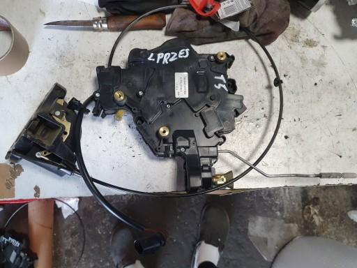 Замок левой раздвижной двери VW T5 7h0843653bg