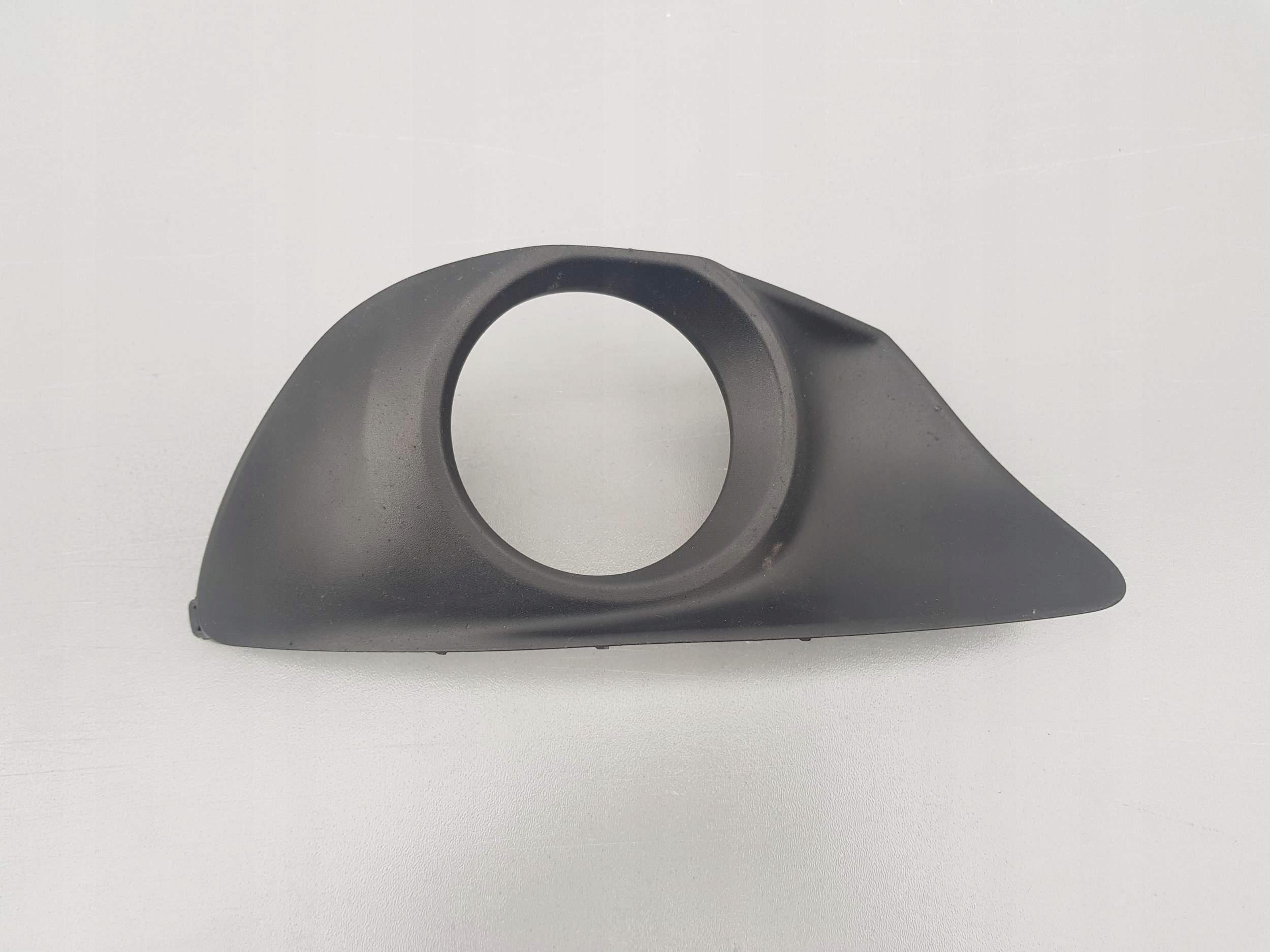 81481-0F020 - Галогенная крышка правая Toyota Verso 09-12