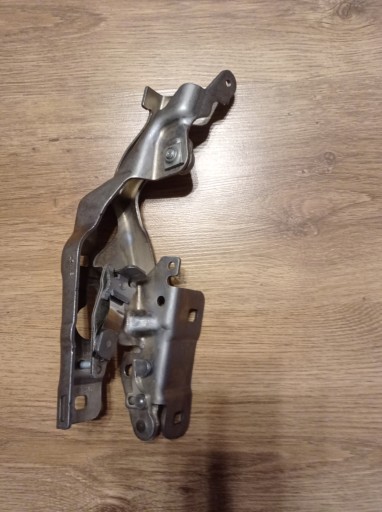 1178800228 - Петля капоту ліва Mercedes CLA 117