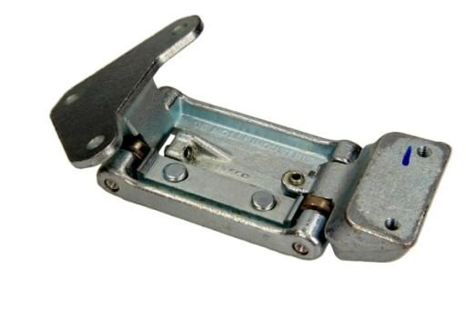 3801999 - Задня дверна петля для IVECO DAILY (00-10) (Нижня