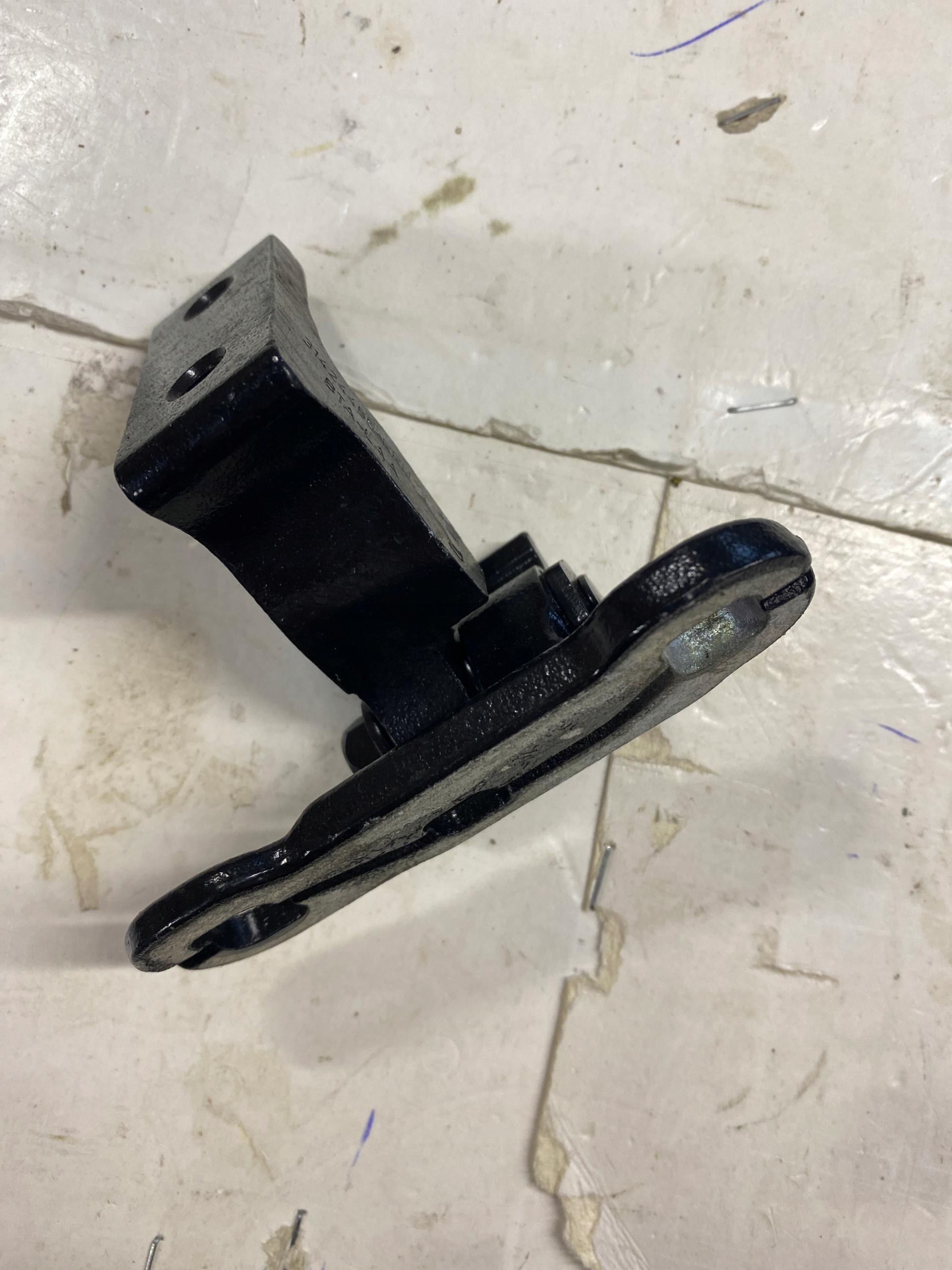 31424456 - Верхняя петля двери правая задняя Volvo V60 S60