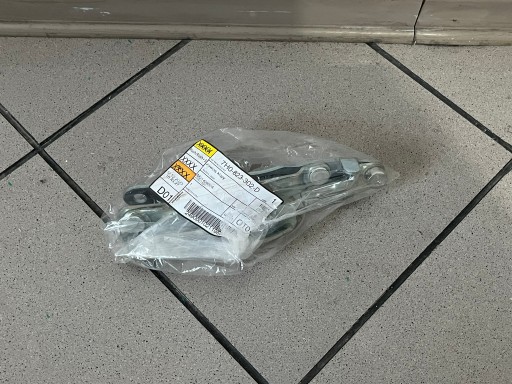 7H0823302D - Петля капота права VW Transporter T6 (7H0823302D)