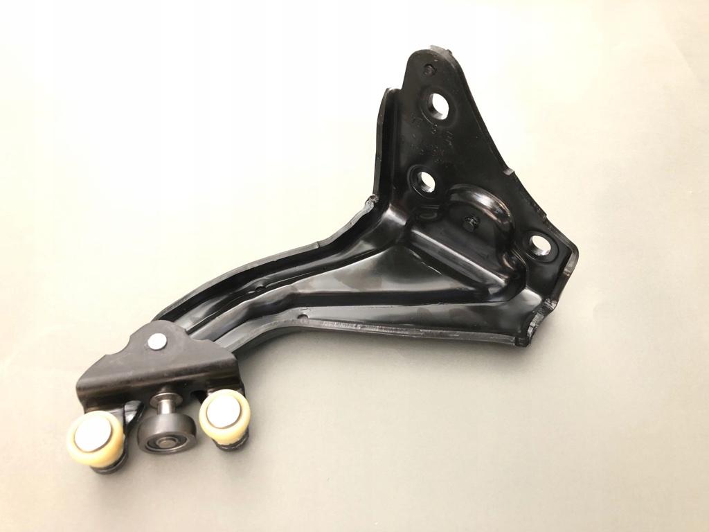 1498205080 - Петля ролик розсувних дверей правий Fiat Scudo