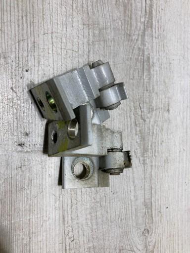 8x0831404e - Дверні петлі передній правий Seat Leon III 5F