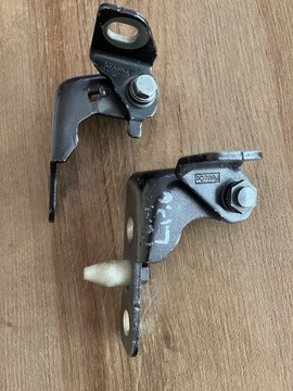 FORD PUMA Петли передней левой двери (комплект)