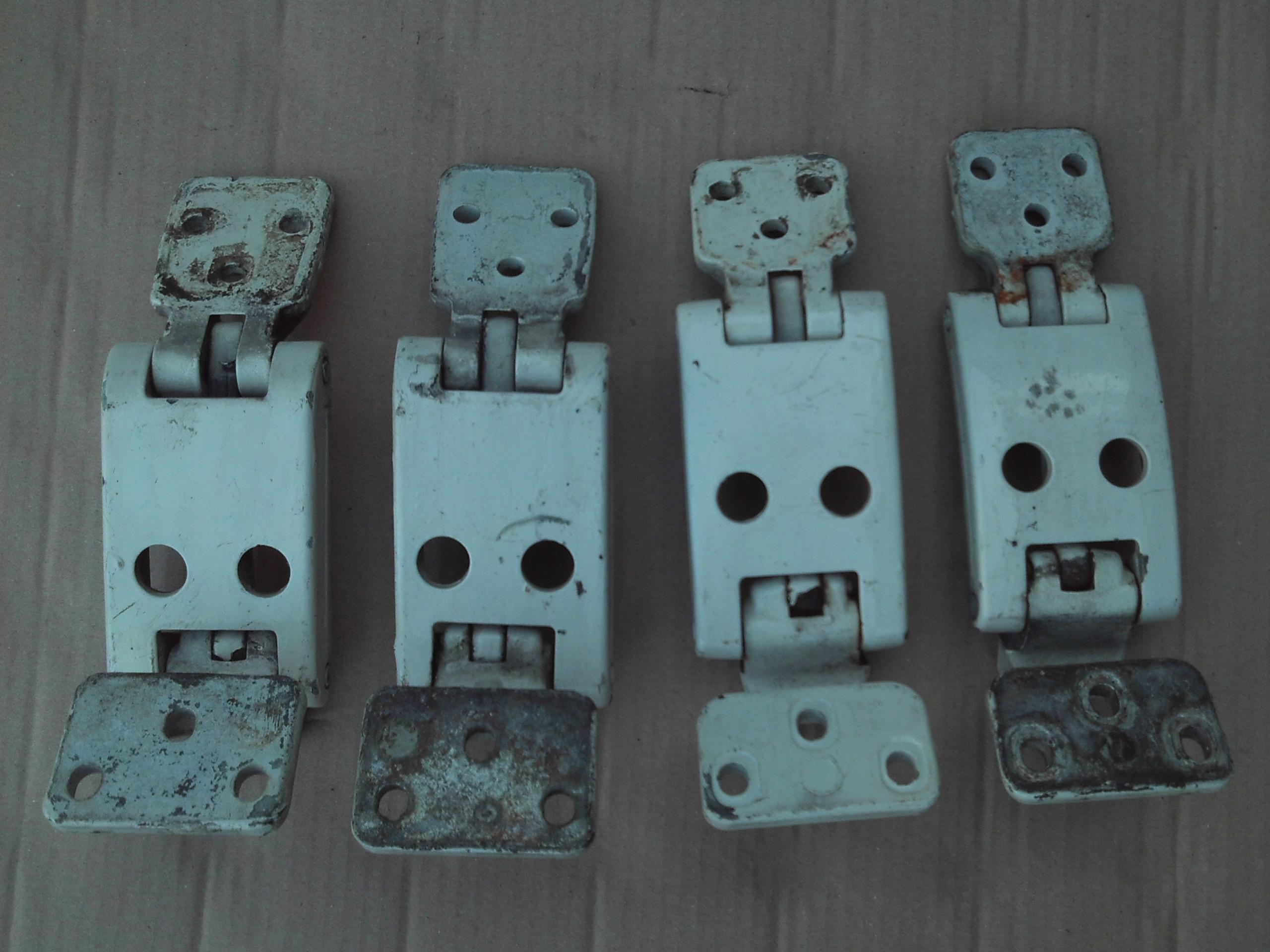 Дверні петлі задні VW CRAFTER SPRINTER 906 270st