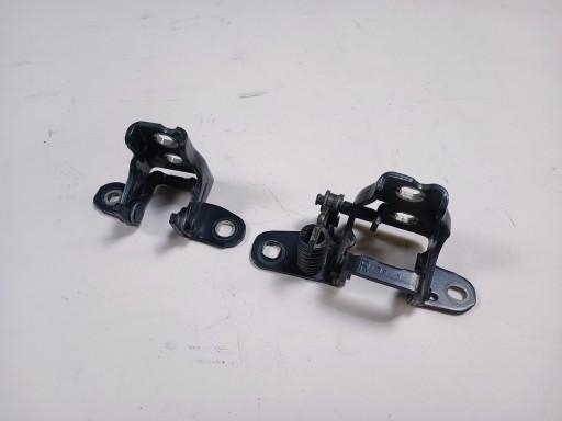 68058522AA 68058532AD - Петлі задня права дверна петля Dodge RAM 09-18