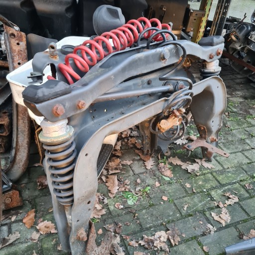 504028044 504008076 - Подвеска салона iveco трек stralis