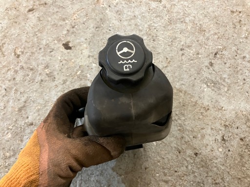 Бачок гидроусилителя руля бачок 2.0 CDTI Opel Insignia a 28292590