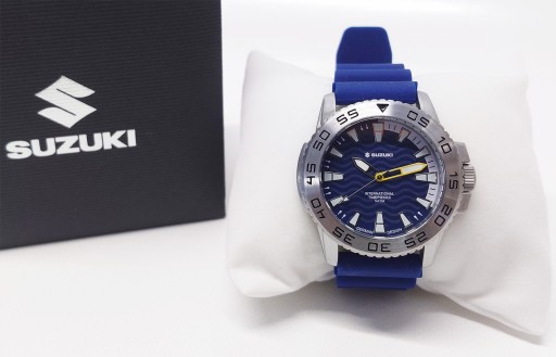 Годинник Team Suzuki