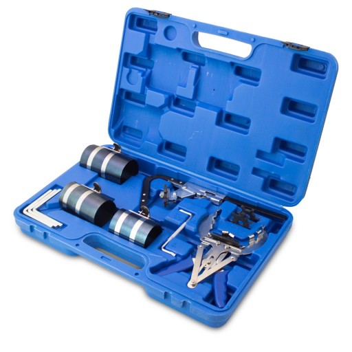 Комплект сборки поршня, поршневые кольца, хомуты, клещи.