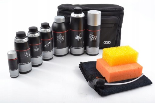 Набір косметики Audi з сумкою