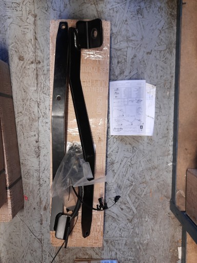 Комплект крепления фаркопа Renault Trafic III 8201413373