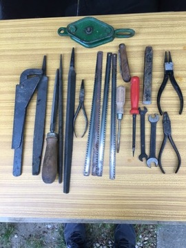 Набор инструментальных напильников и инструментов из Польской Народной Республики.