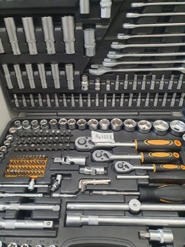 Набір інструментів