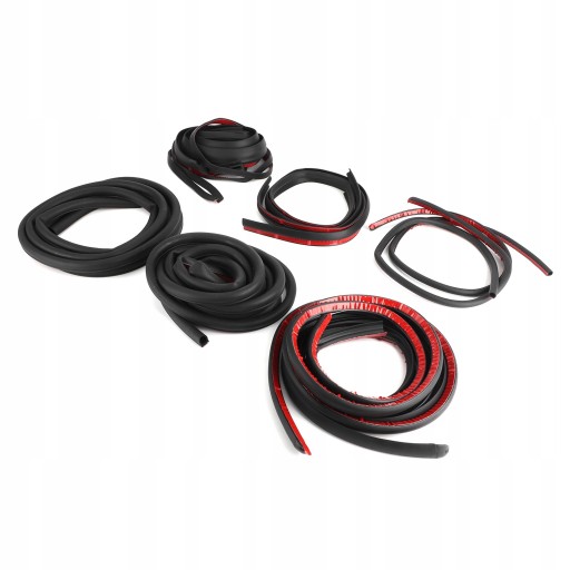 Набор лент для уплотнения дверей автомобиля.