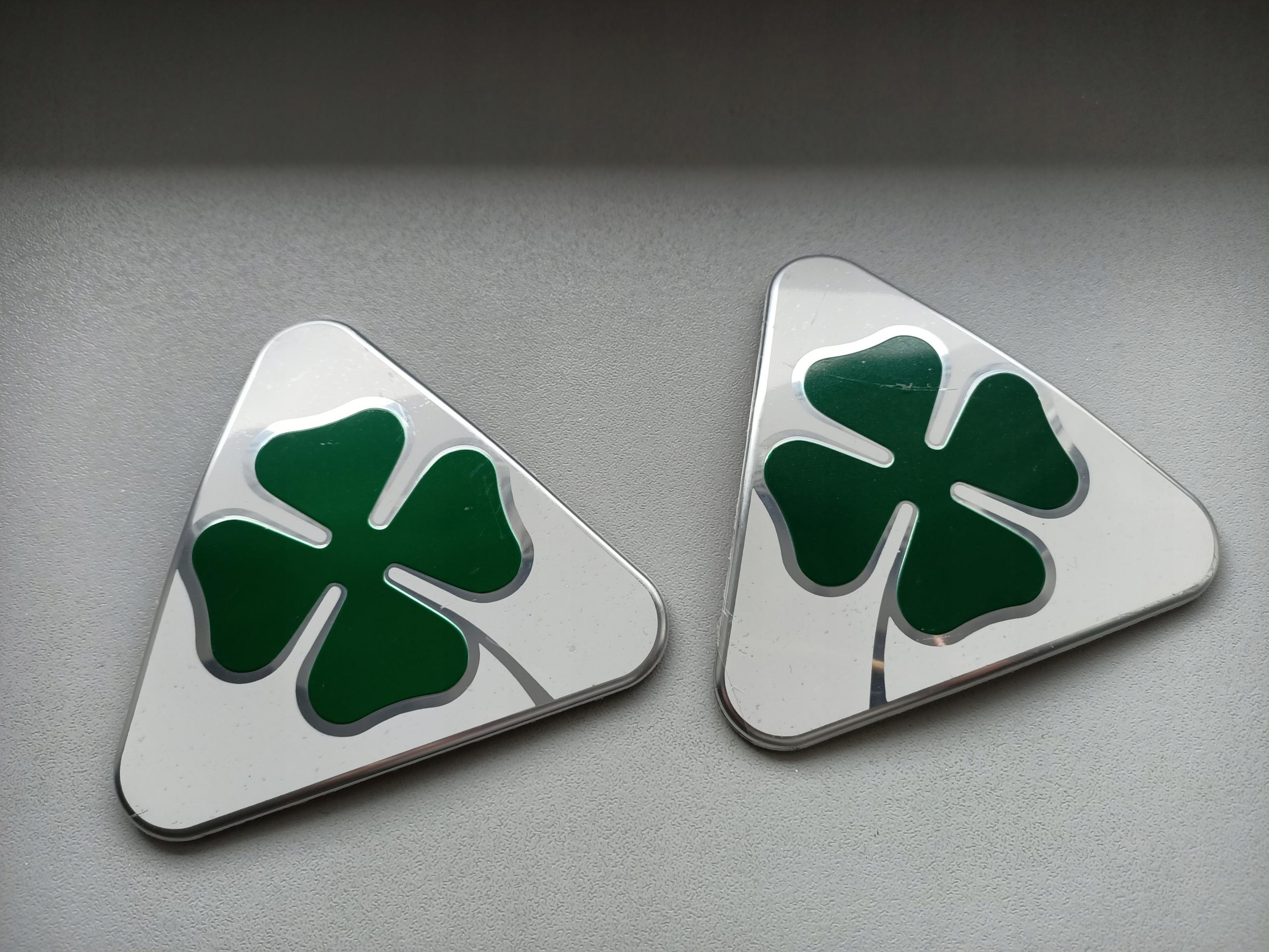 567890 - Марки емблема логотип QV Quadrifoglio Alfa Romeo