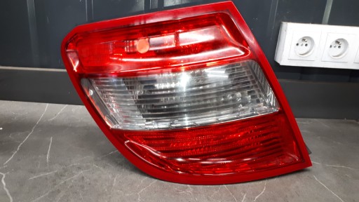 A2048203764 Ліхтар задній лівий Mercedes C W204 універсал 07-10