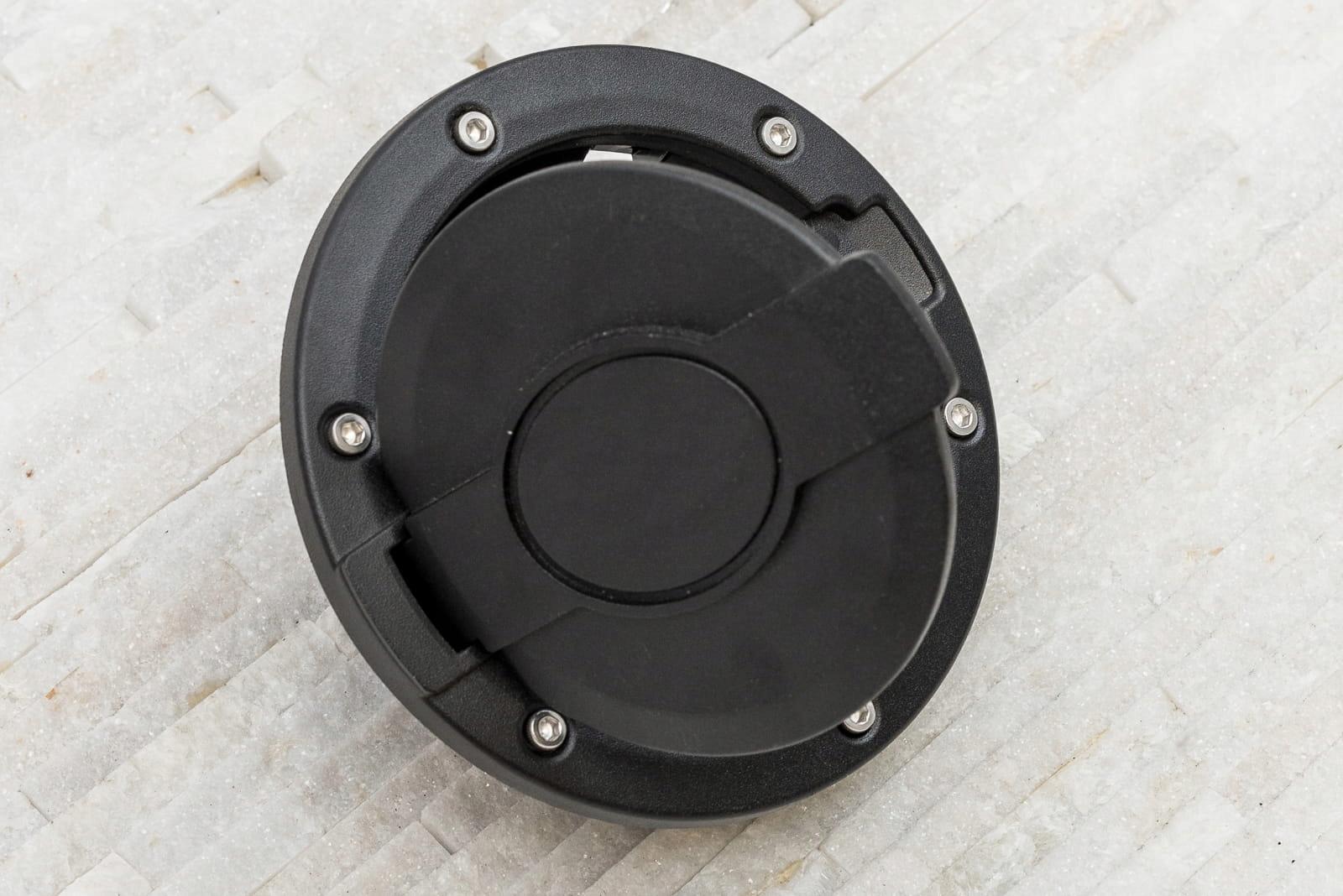 5905226035612 - JEEP WRANGLER JK 2007-2018 КРЫШКА ТОПЛИВНОГО БАКА