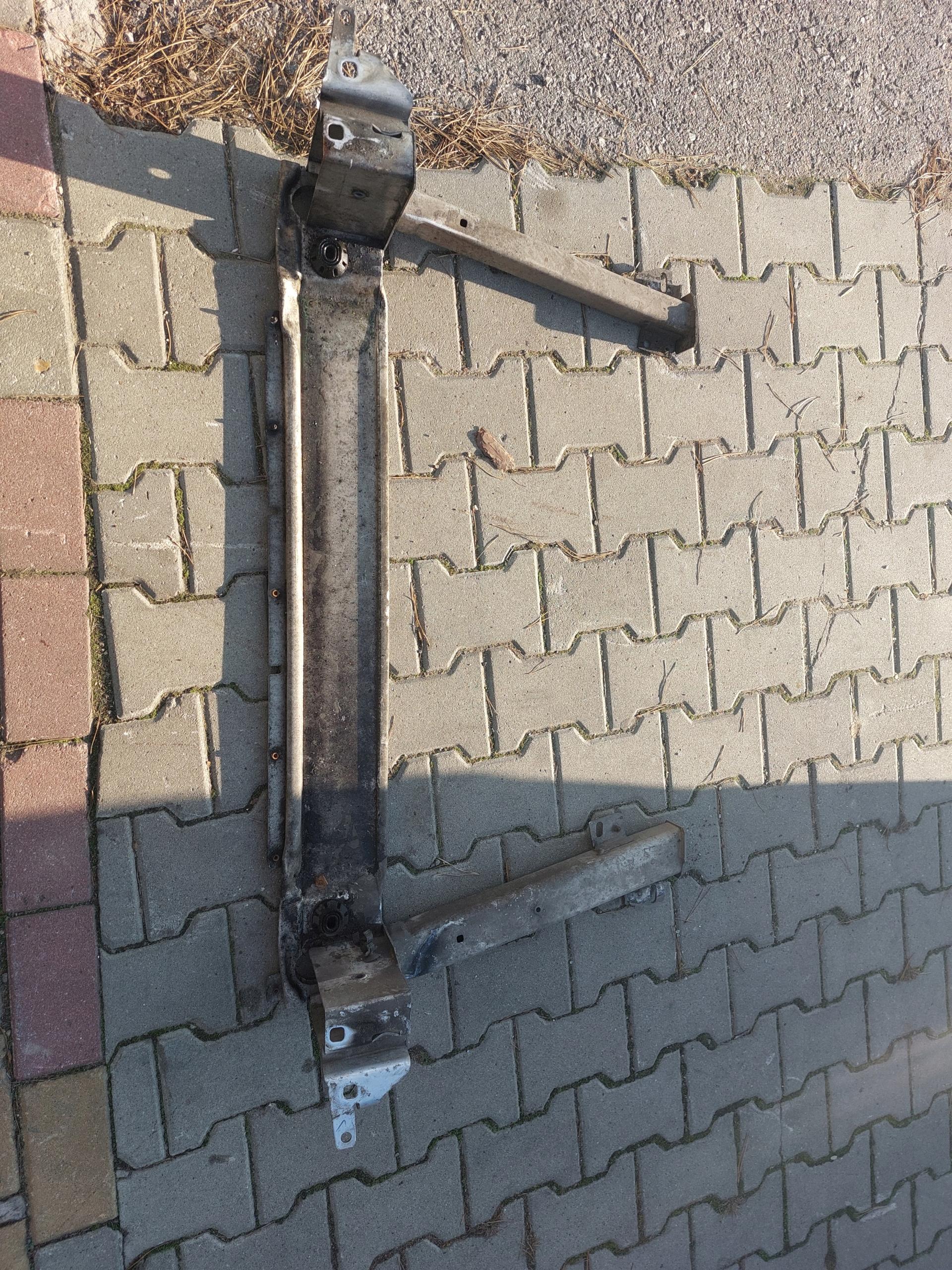 544F00002R - посилена балка радіатора Renault Laguna III 08-