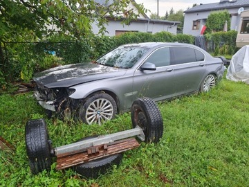 BMW 7 F02 правая или левая дверь, капот и другие, цвет «серый космос» A52