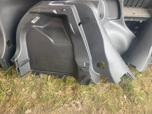 Бекон багажника toyota yaris 2020 2021