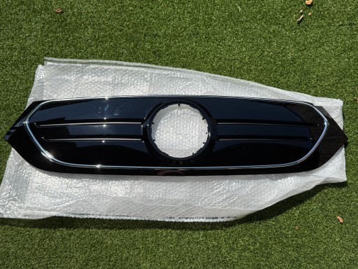 Новая решетка радиатора mercedes eqb w243 a2438880100