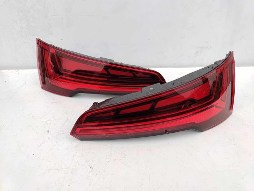 80A945076B 80A945075B - Audi q5 ii lift 20 - ліва задня світлодіодна фара 4960