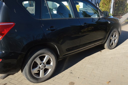 RAV4 - правая передняя дверь Toyota RAV 4 2009 L 202