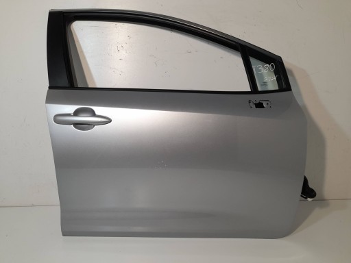 123456T380 - Toyota corolla e21 передняя правая дверь седан (t380)