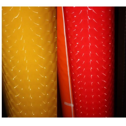 Красная или желтая пленка Carbon cat EYE 300 x150cm