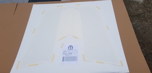 Наклейка на капот Jeep Grand Cherokee IV, черная матовая.