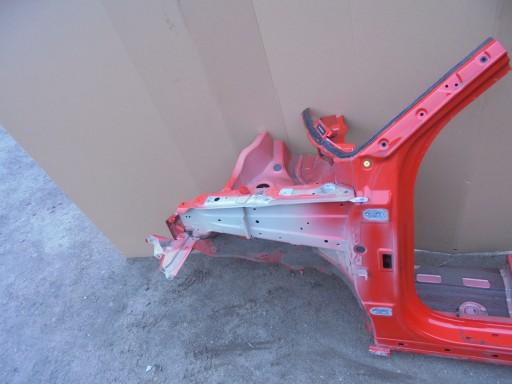 Kia soul II 14-18R передній лівий поріг стійки