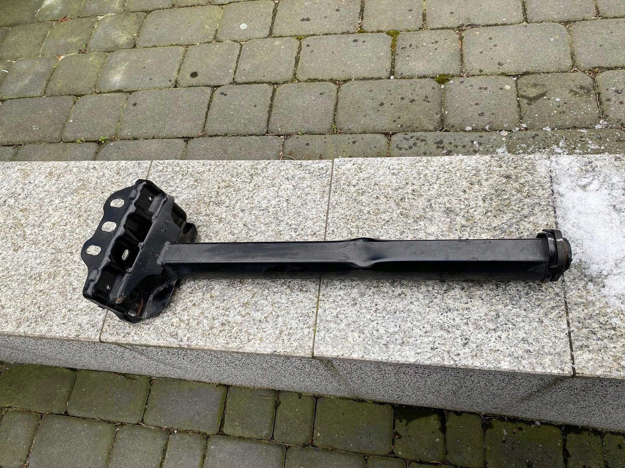 52000w02 - Ікло зона лівої тисняви 3008 ii 5008 ii