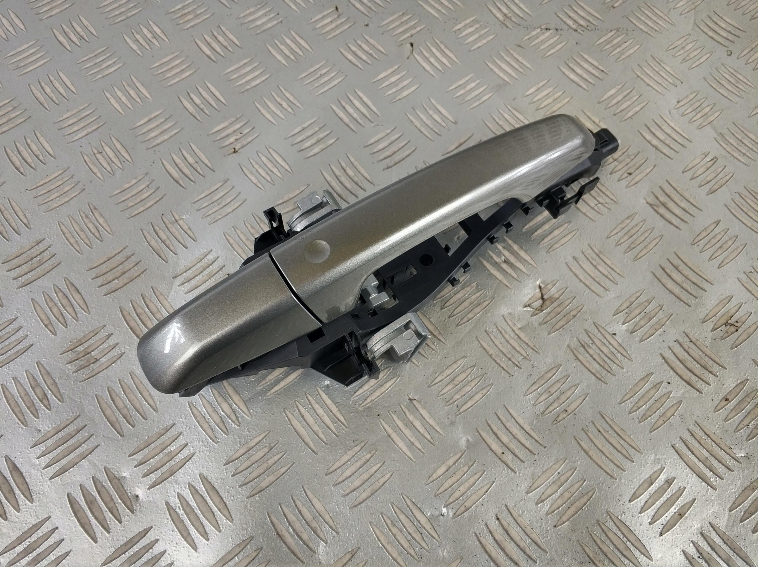 BJ32-224N02 - ручка двери левая передняя RANGE ROVER SPORT L494 17-