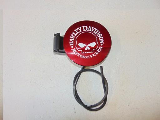 FR3B6327936AJ - кришка паливного бака FORD Mustang VI Lift бензин