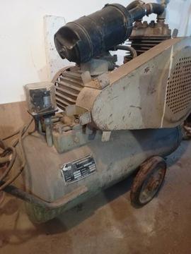 Двопоршневий компресор, фургон