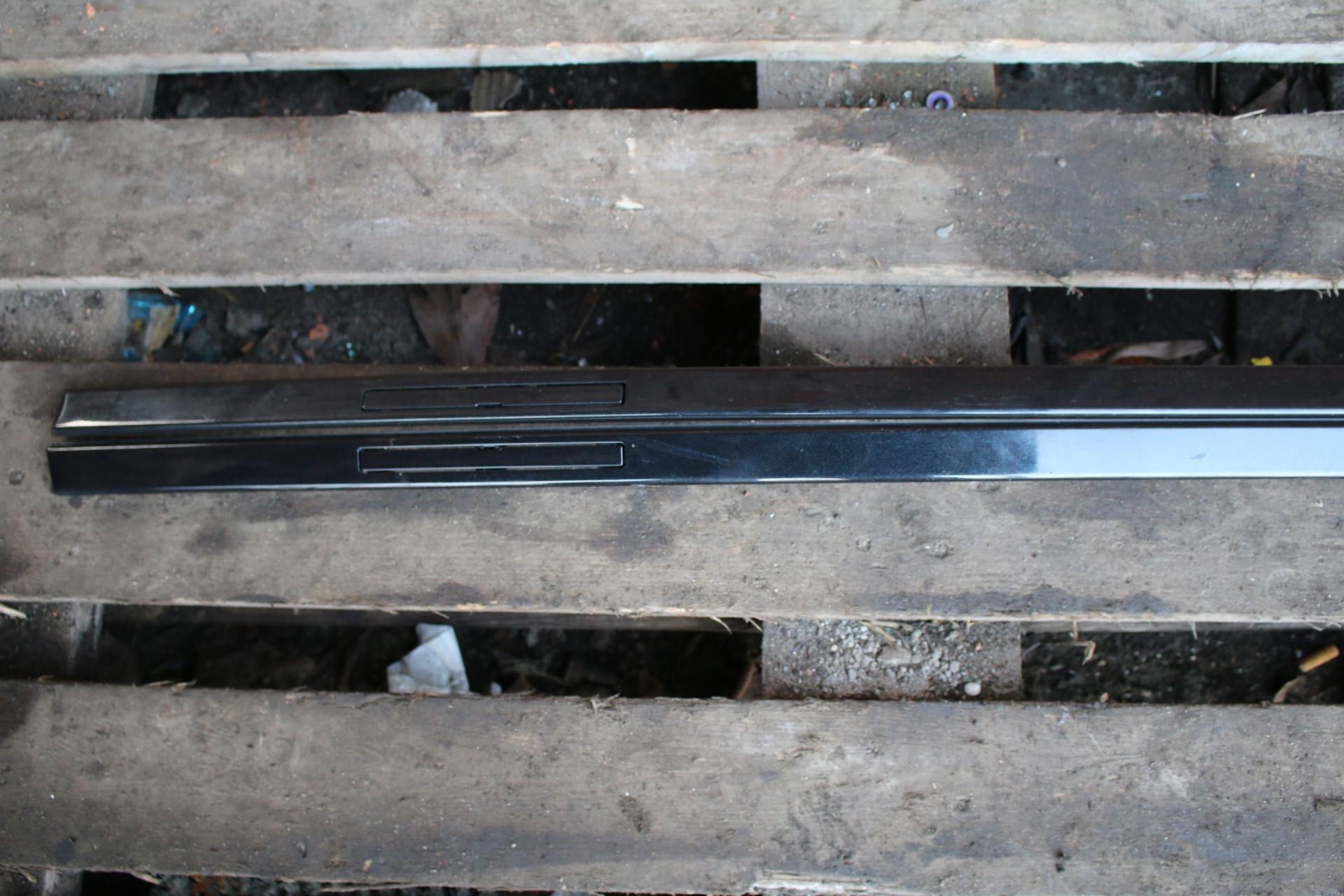 Обшивка крыши Opel Adam