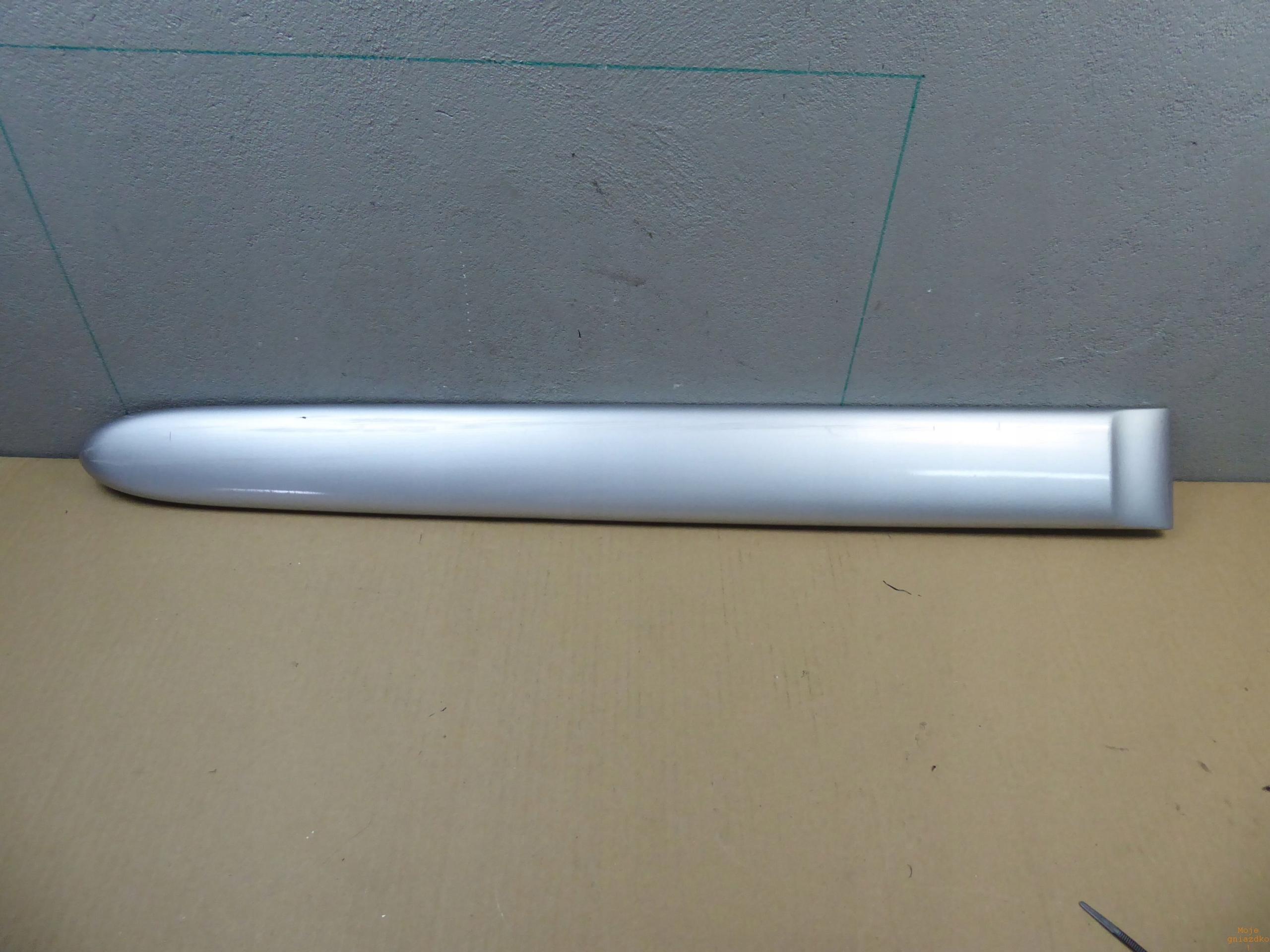 Молдинг правой задней двери CITROEN Xsara PICASSO EZRC