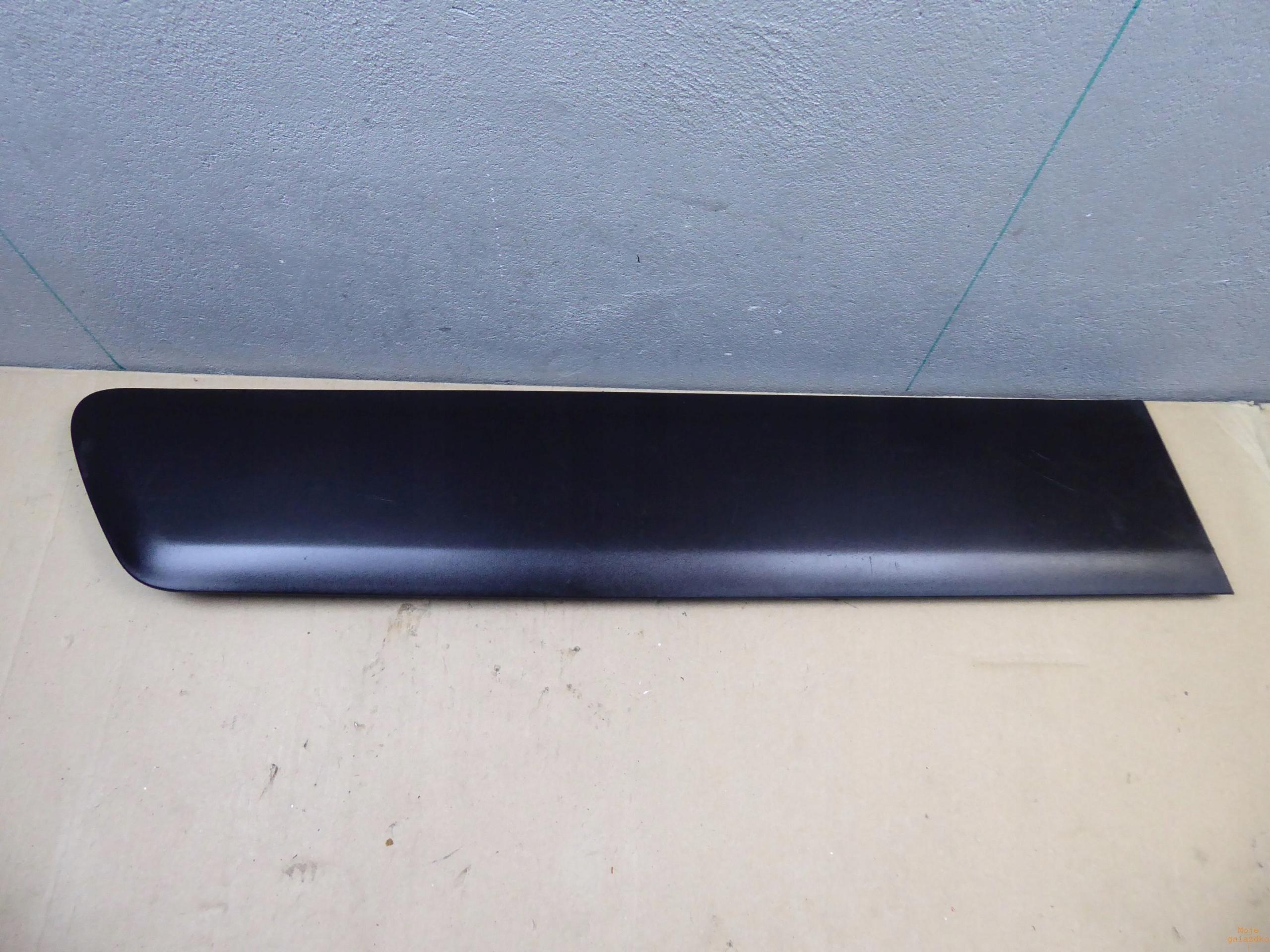 Молдинг двері правий задній партнер BERLINGO III 3 2015